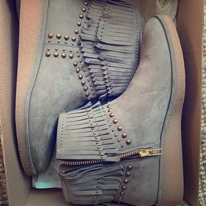 Ugg Ariane boots